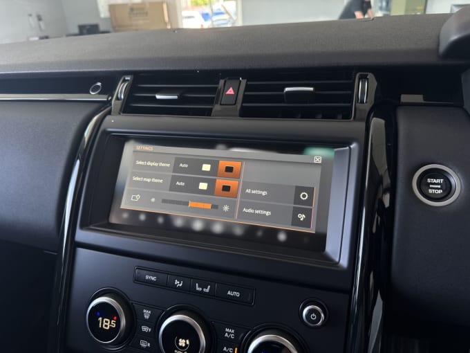 2025 Land Rover Discovery