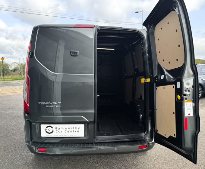 2025 Ford Transit Custom