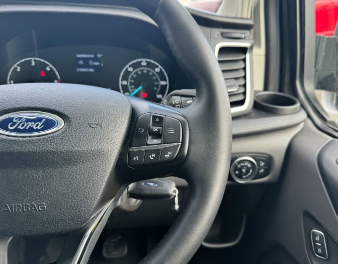 2025 Ford Transit Custom