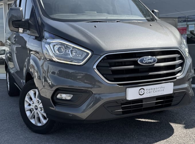 2025 Ford Transit Custom