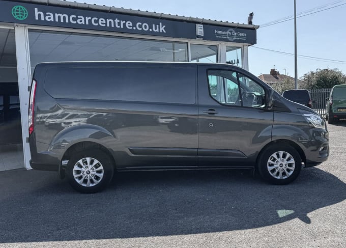 2025 Ford Transit Custom