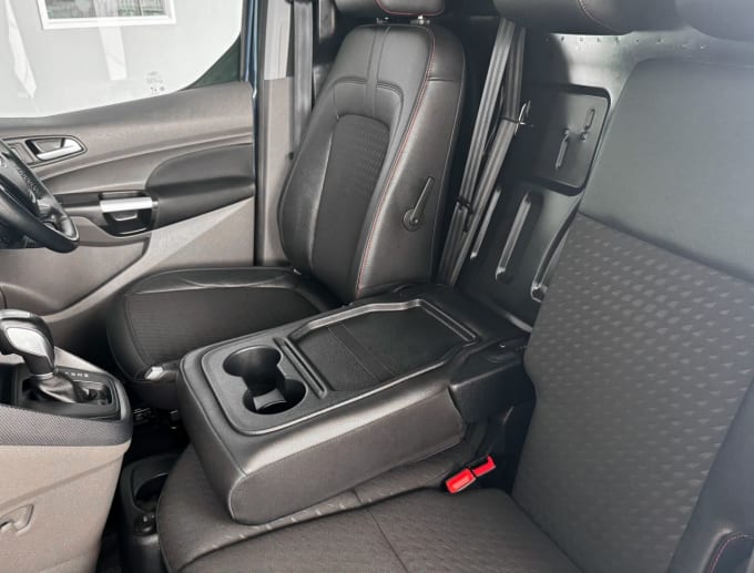 2025 Ford Transit Connect