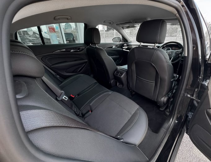 2025 Vauxhall Insignia