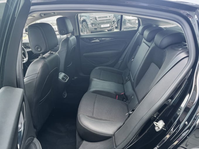 2025 Vauxhall Insignia
