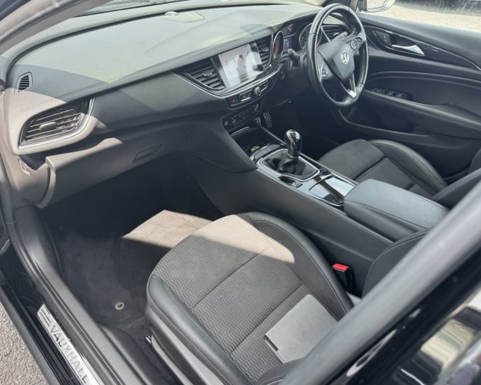 2025 Vauxhall Insignia