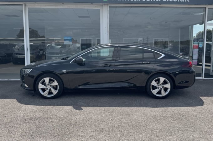 2025 Vauxhall Insignia
