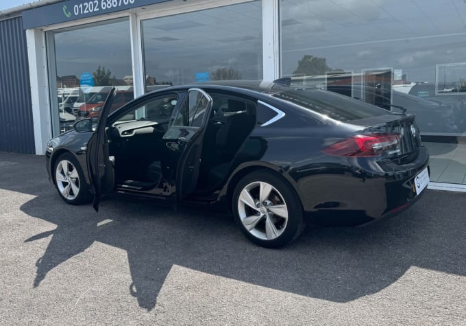 2025 Vauxhall Insignia