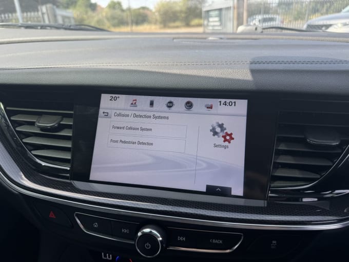 2025 Vauxhall Insignia