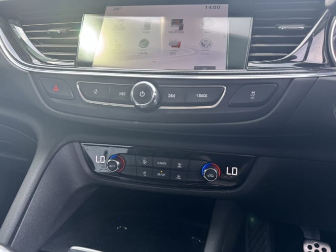 2025 Vauxhall Insignia