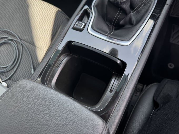 2025 Vauxhall Insignia