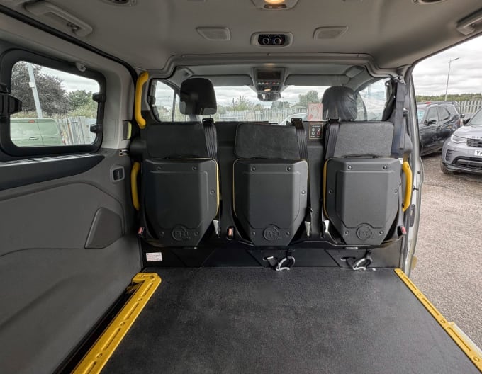 2025 Ford Tourneo Custom