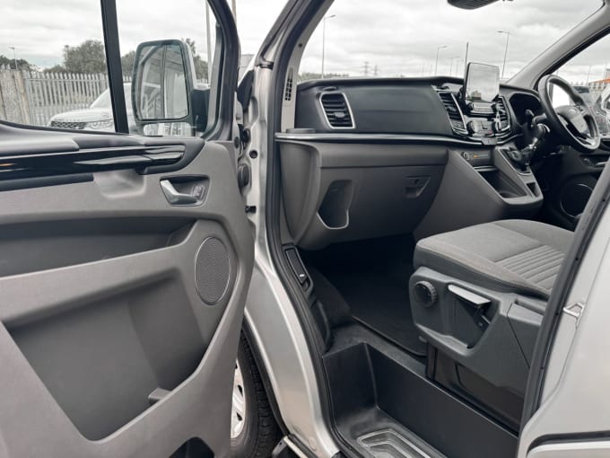 2025 Ford Tourneo Custom