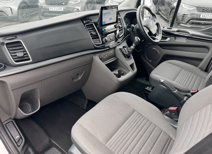 2025 Ford Tourneo Custom
