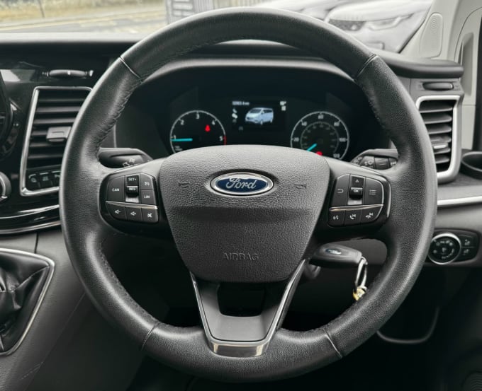 2025 Ford Tourneo Custom