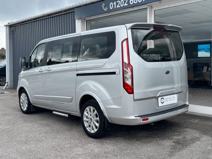 2025 Ford Tourneo Custom