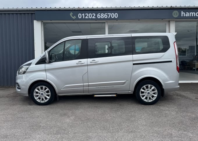 2025 Ford Tourneo Custom