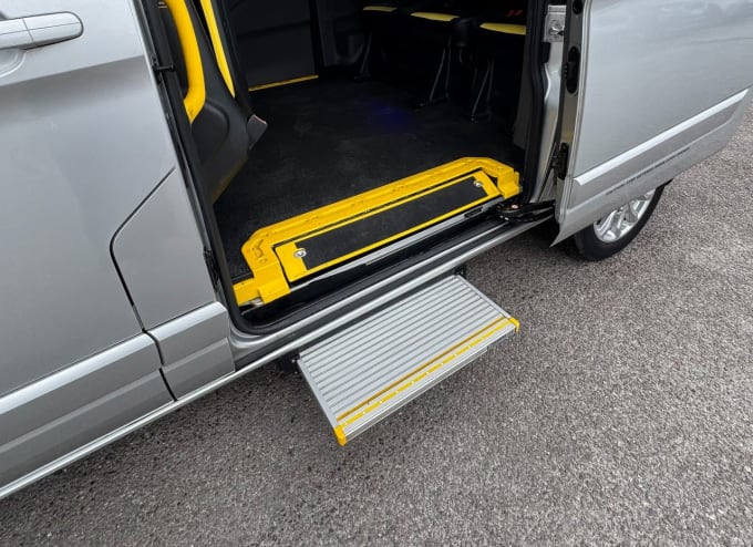 2025 Ford Tourneo Custom