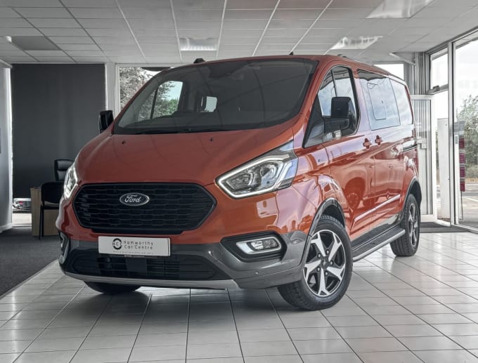 2025 Ford Transit Custom