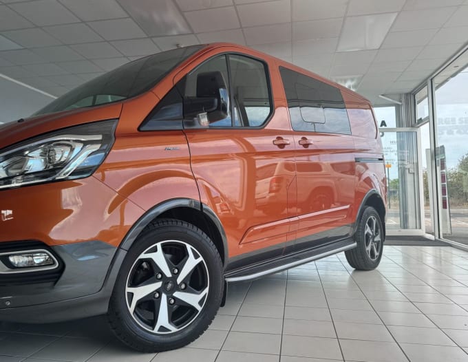 2025 Ford Transit Custom