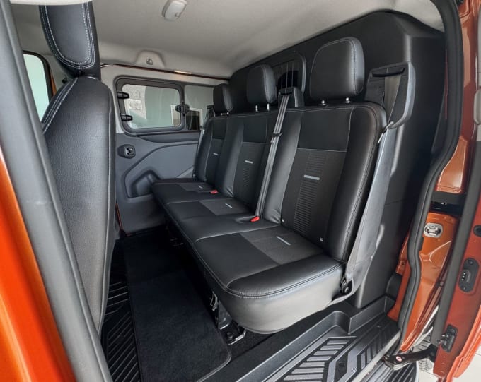 2025 Ford Transit Custom