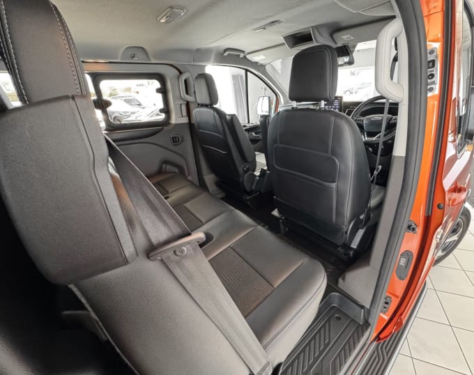 2025 Ford Transit Custom