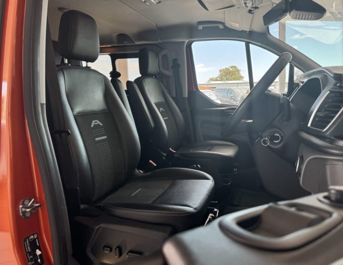 2025 Ford Transit Custom