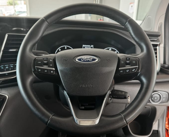 2025 Ford Transit Custom