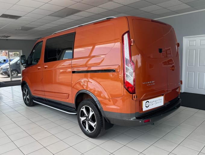 2025 Ford Transit Custom