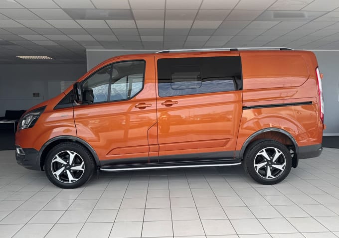 2025 Ford Transit Custom