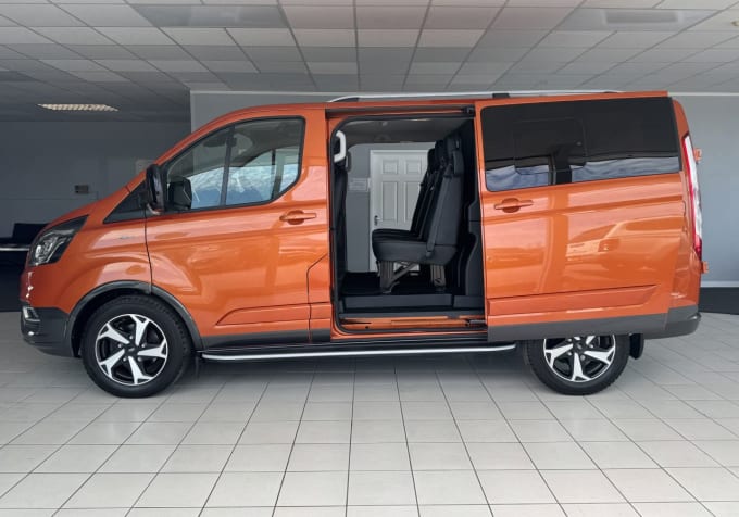 2025 Ford Transit Custom