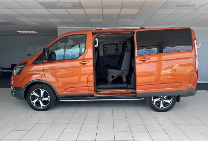 2025 Ford Transit Custom
