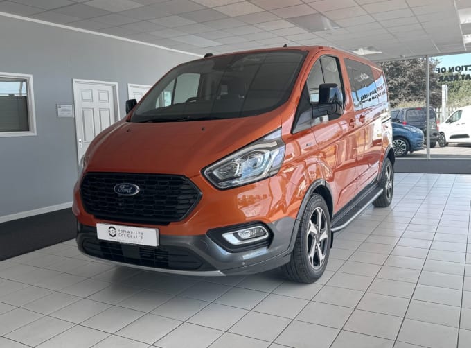 2025 Ford Transit Custom