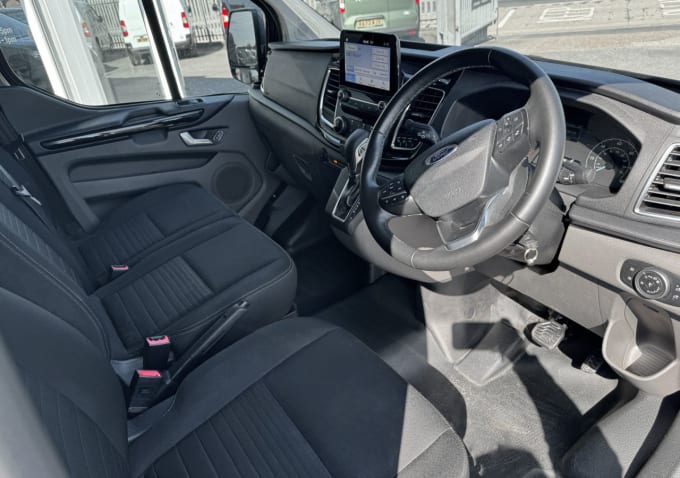 2025 Ford Transit Custom