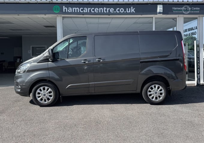 2025 Ford Transit Custom