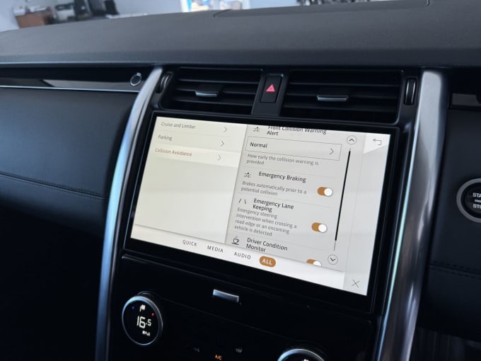 2025 Land Rover Discovery