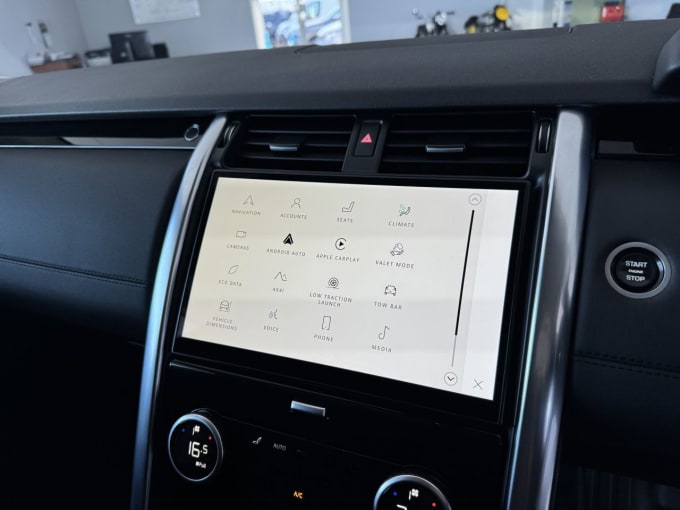 2025 Land Rover Discovery