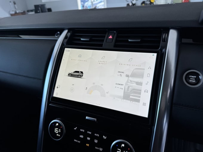 2025 Land Rover Discovery