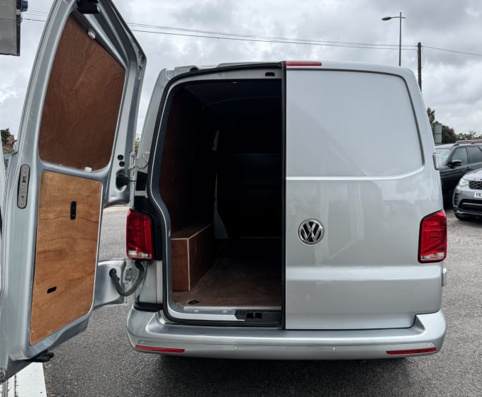 2025 Volkswagen Transporter