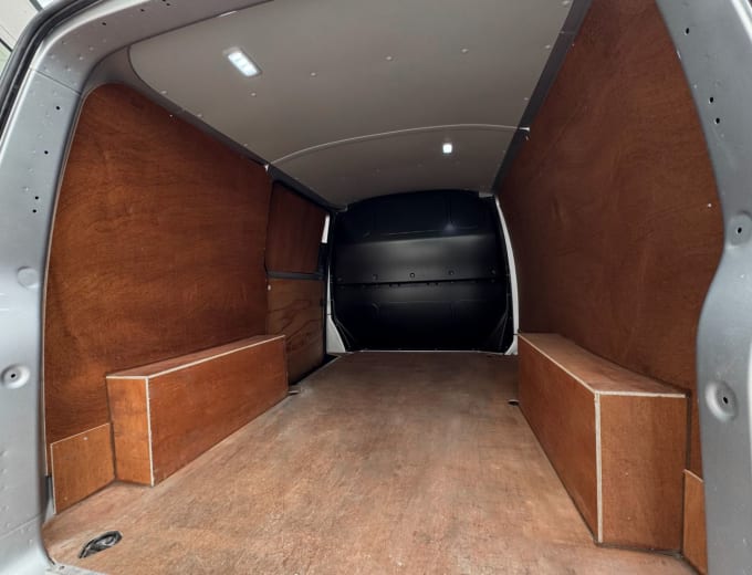 2025 Volkswagen Transporter