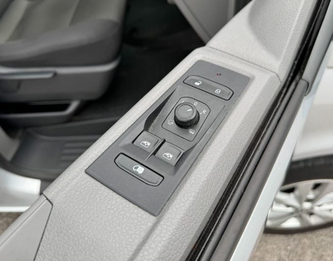 2025 Volkswagen Transporter