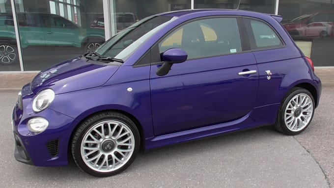 2025 Abarth 595
