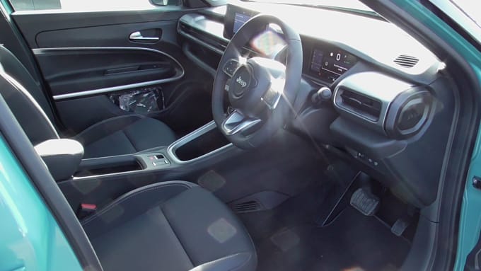 2025 Jeep Avenger