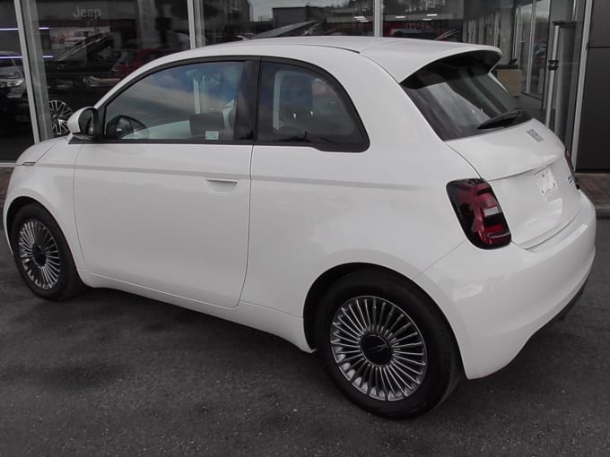 2025 Fiat 500e