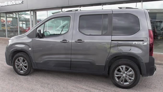2025 Peugeot Rifter