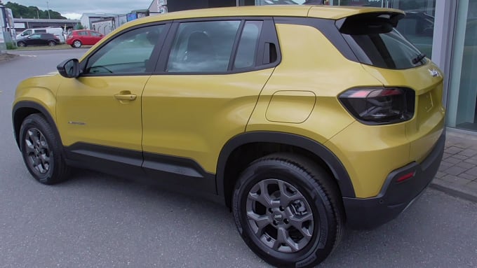 2025 Jeep Avenger