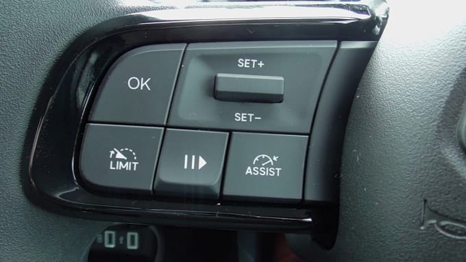 2025 Jeep Avenger