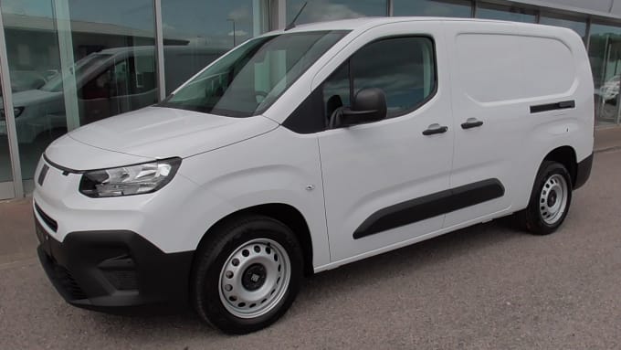 2025 Fiat Doblo Maxi