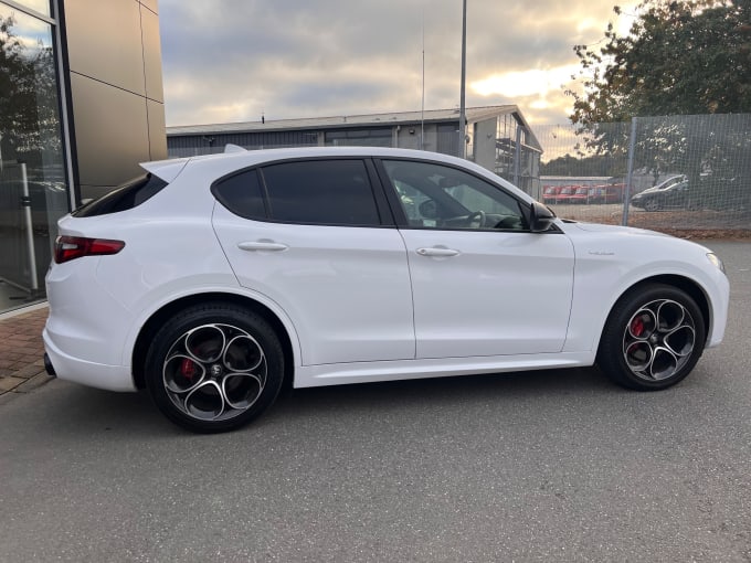 2022 Alfa Romeo Stelvio