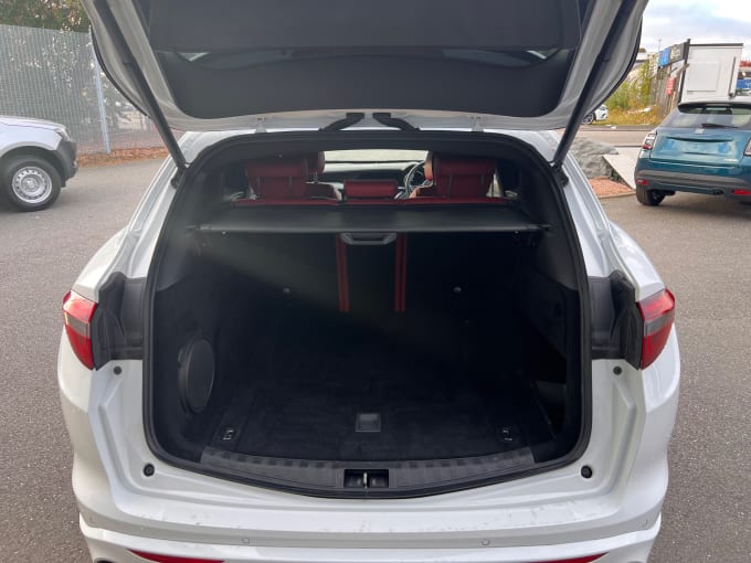 2022 Alfa Romeo Stelvio