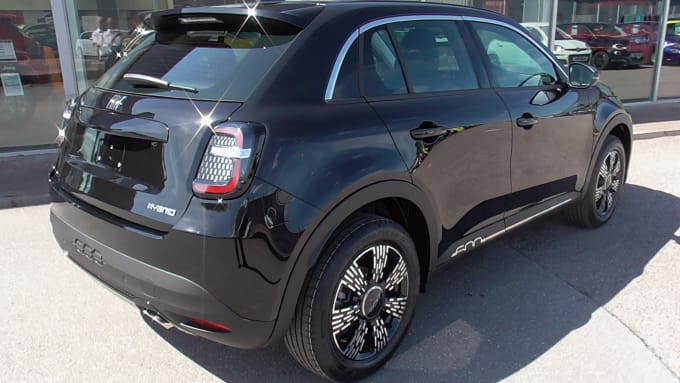 2025 Fiat 600
